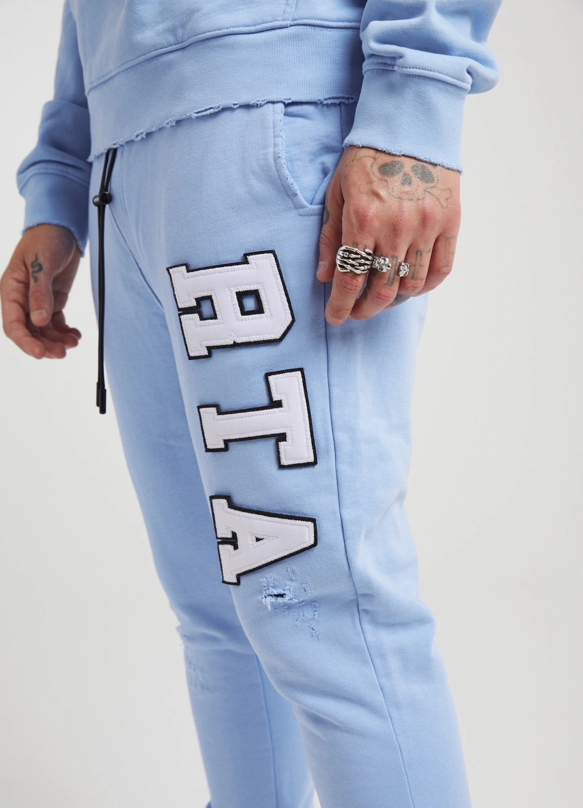 RTA-OWEN SWEATPANT | SKY BLUE COLLEGIATE