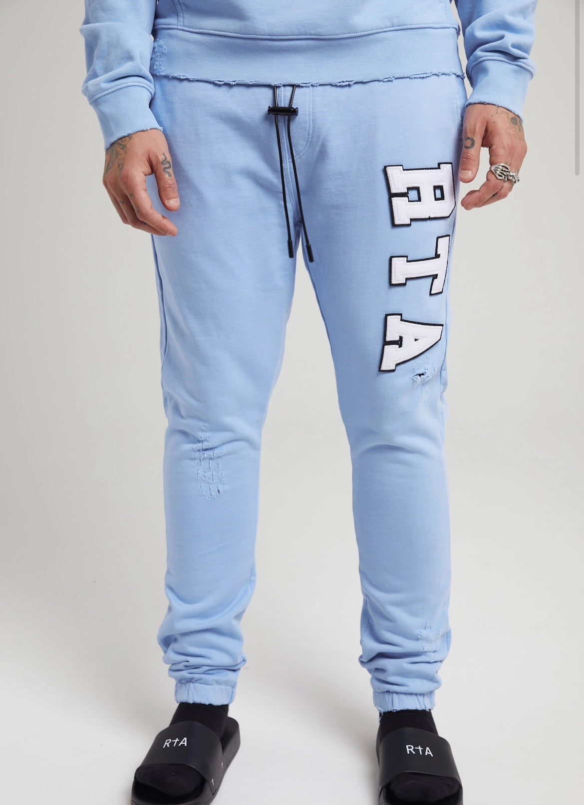 RTA-OWEN SWEATPANT | SKY BLUE COLLEGIATE