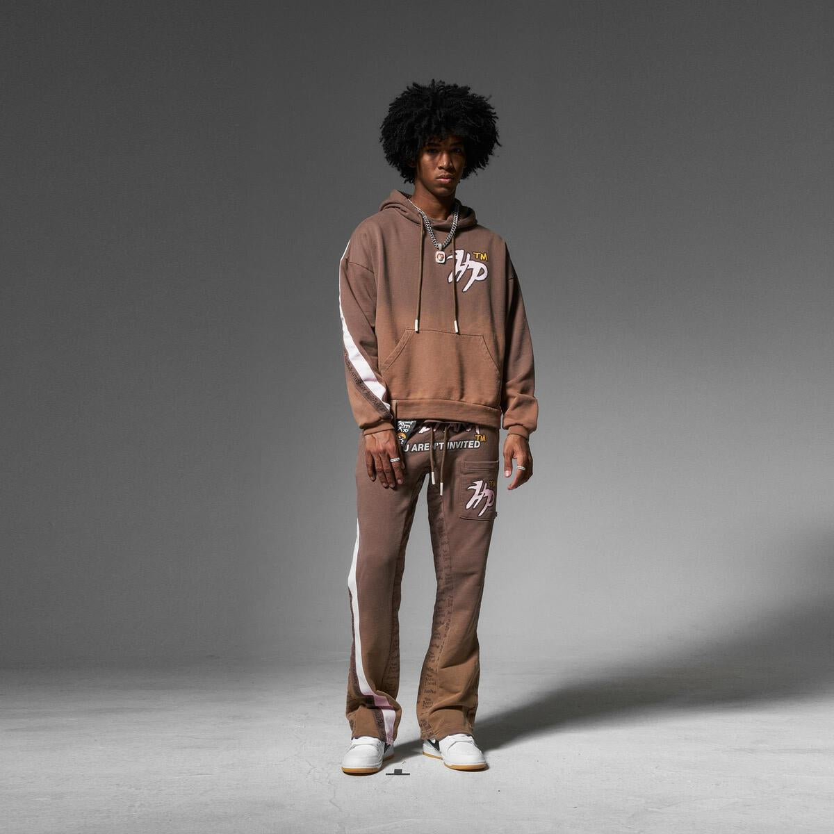 Race To The Top Hoodie - Brown HYDEPARK