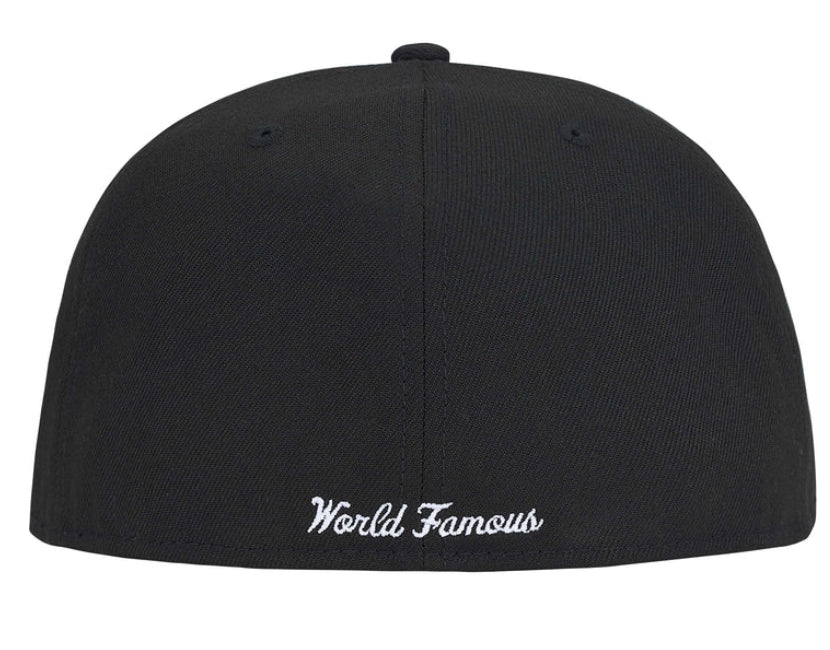 SUPREME-Breast Cancer Awareness Box Logo New Era®
