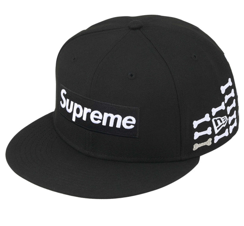 SUPREME -Bones Box Logo New Era®