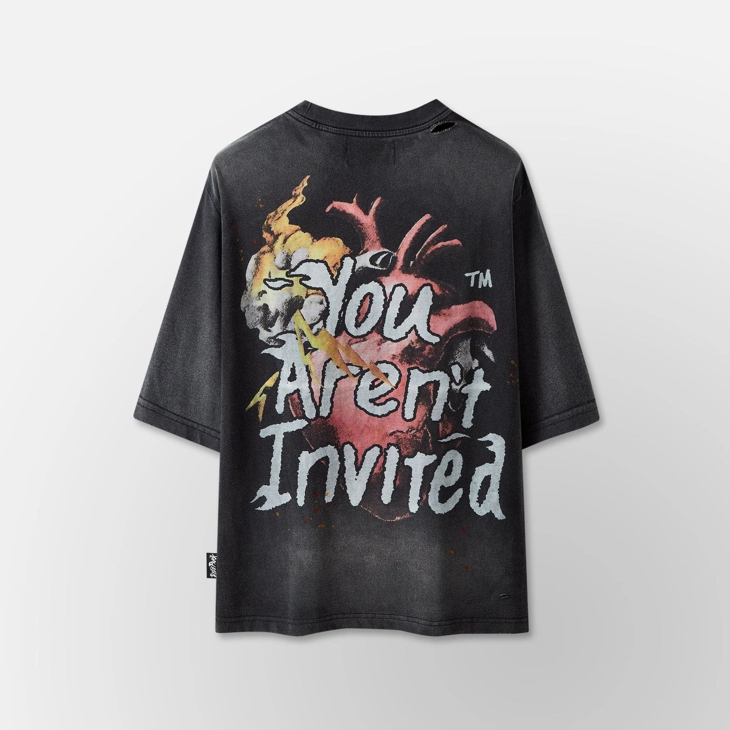Hyde Park yak crayon, black tee