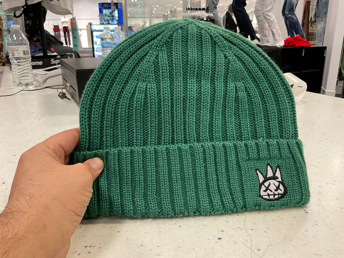 KNIT HAT WITH CLEAN 2 TONE SHIMUCHAN LOGO IN PINE-621B0-CH18