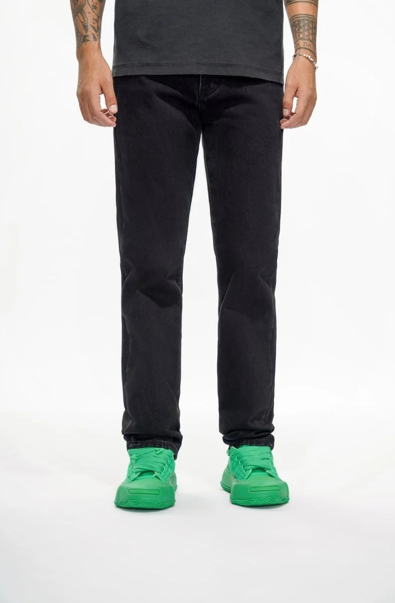 VALABASAS DIFFERENT STRAIGHT FIT JEANS BLACK