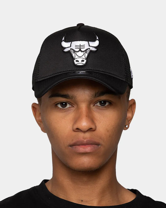 NEW ERA-Chicago Bulls 'Monochrome' Foam Front 9FORTY A-Frame Trucker Snapback-60530600