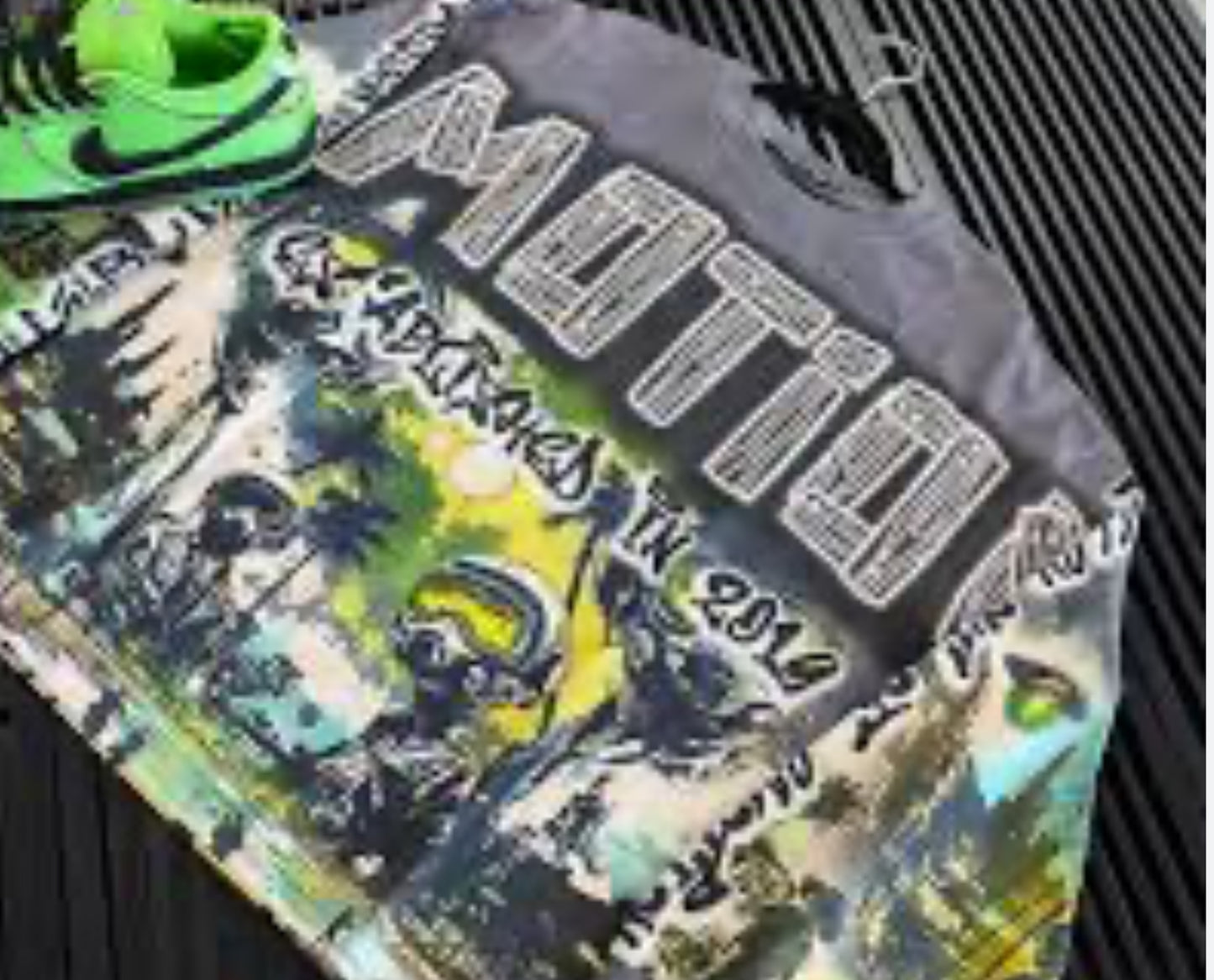 Mixed emotion - shirt grey