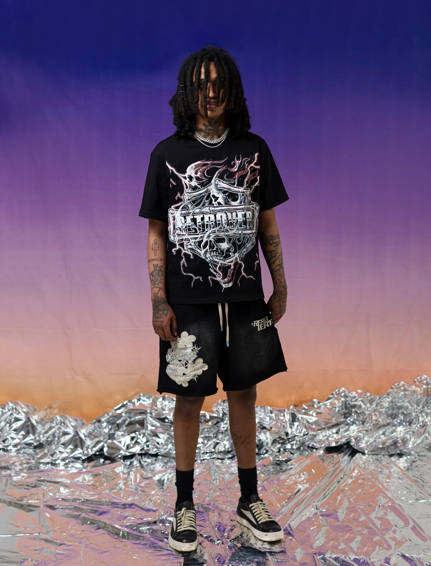 RETRO VERT RED SKULL SHIRT-BLACK
