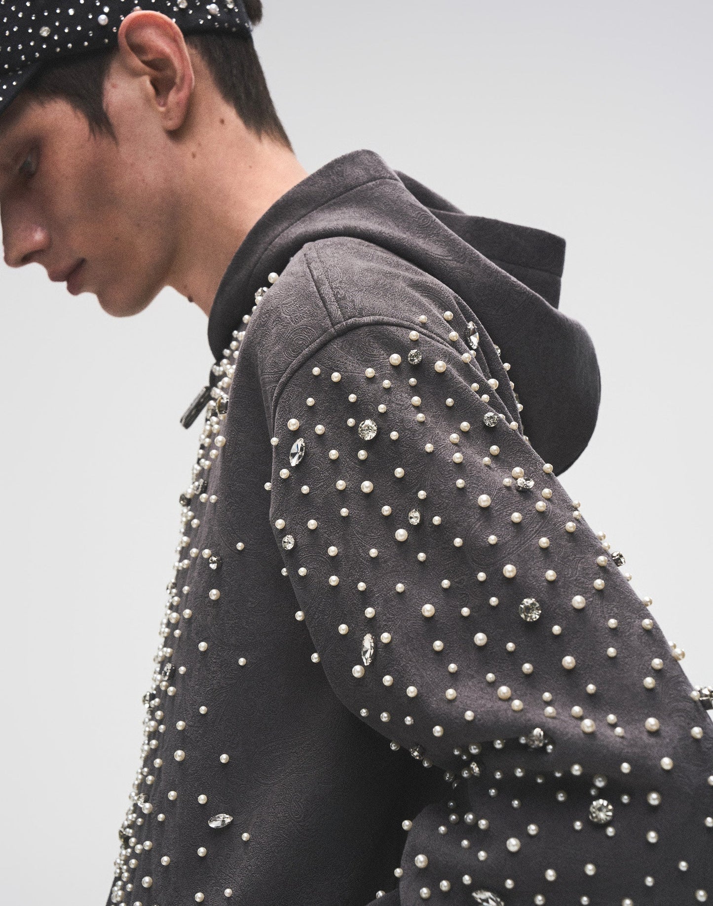 BIRTH OF ROYAL CHILD-Cashew Blossom Pearl Zipper Hoodie