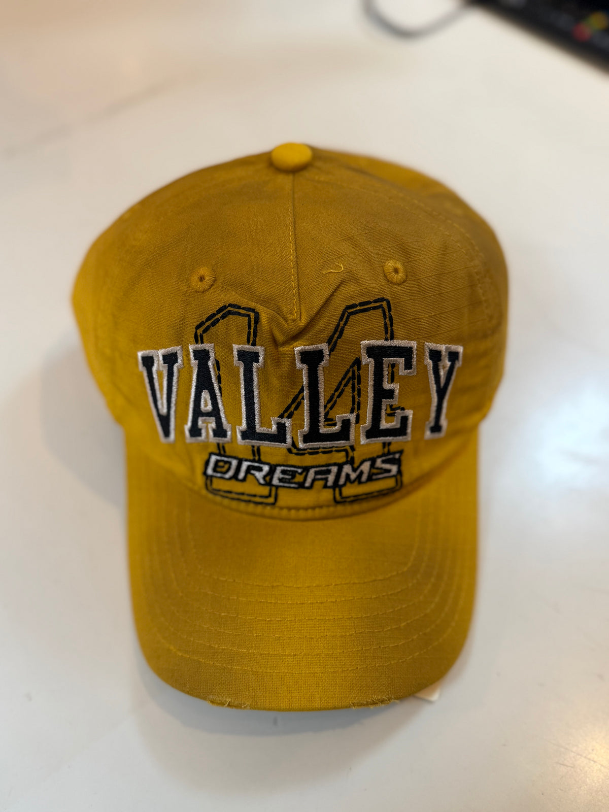 VALE FOREVER HAT